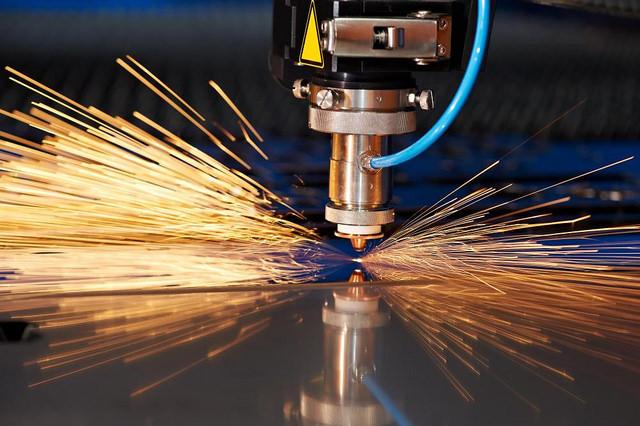 How does Laser Cutting work? | Dienamics